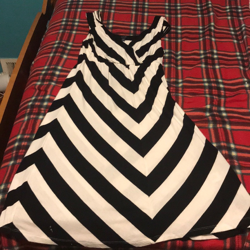 Black and white dress